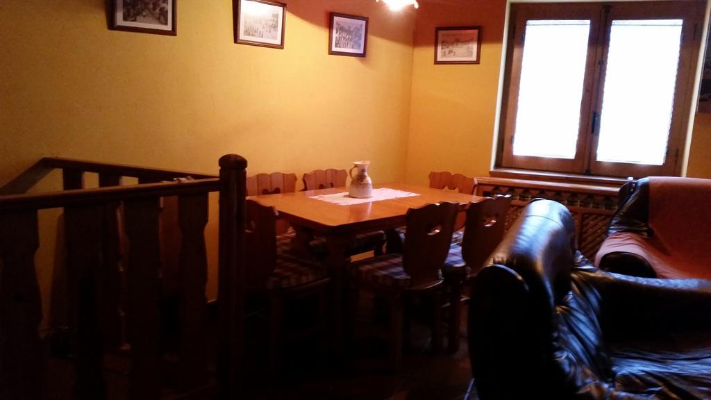 Gasthaus Casa Rural El Casillo Del Abuelo Goyo Navarredonda Exterior foto